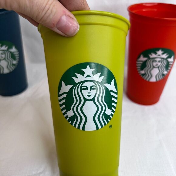 Starbucks Reusable Color Changing Cold Hot Plastic Cups Set of 3 w/ Coffee Lids - Picture 9 of 13